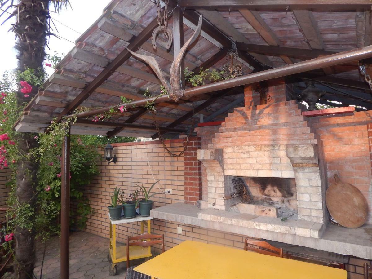 Hotel My House Batumi Exterior foto